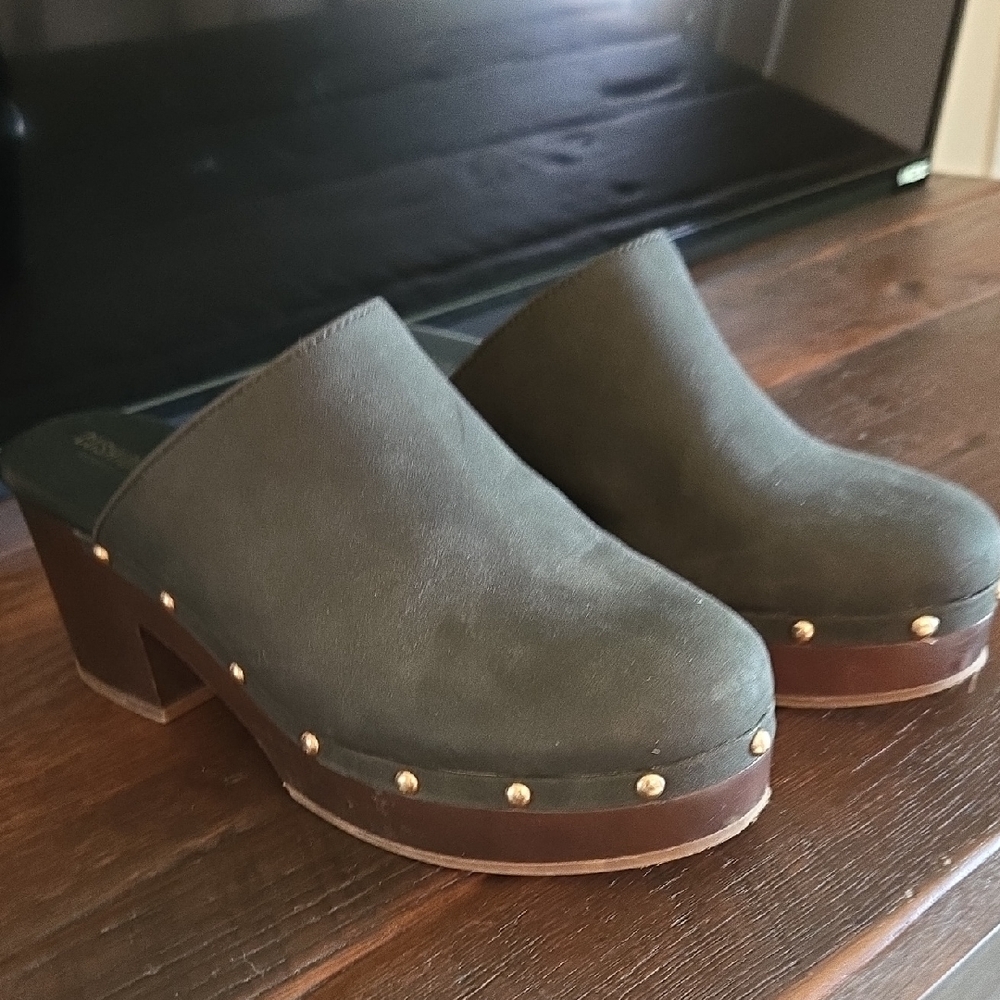 Cushionaire Gibbons Black Clogs